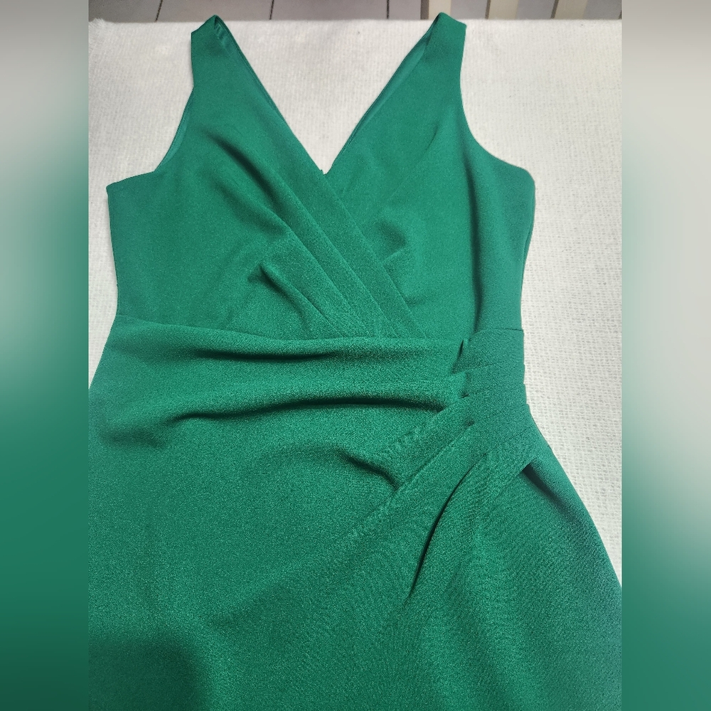 Guess Asymmetrical Green Dress Size 8 - Picture 3 of 14